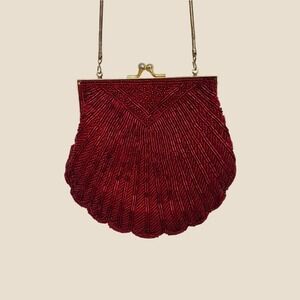 Carla Marchi Vintage Crimson Red Clam Shell Purse Hand Sewn Glass Seed Beads